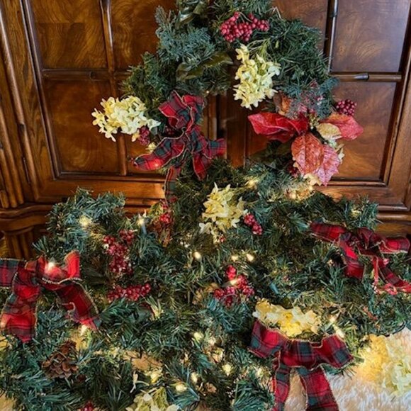 2pc 20" Red Tartan Plaid Bow White Flower Wreath Matching 18ft Pinecone Garland - Picture 2 of 14